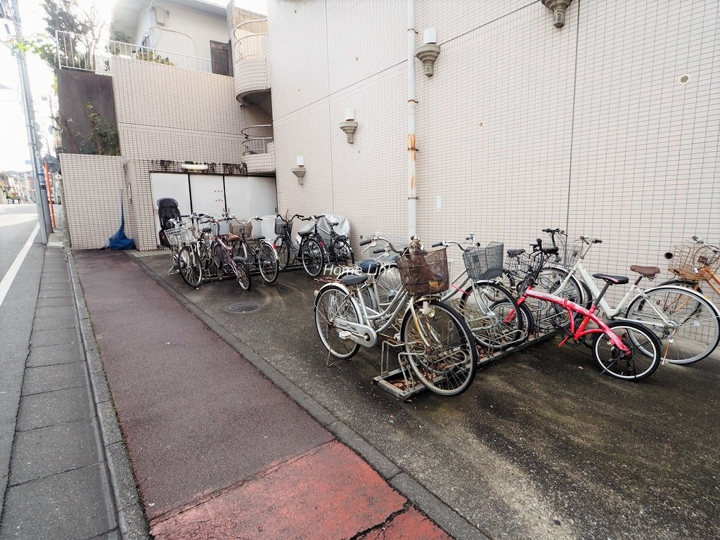 プレール東武練馬 駐輪場