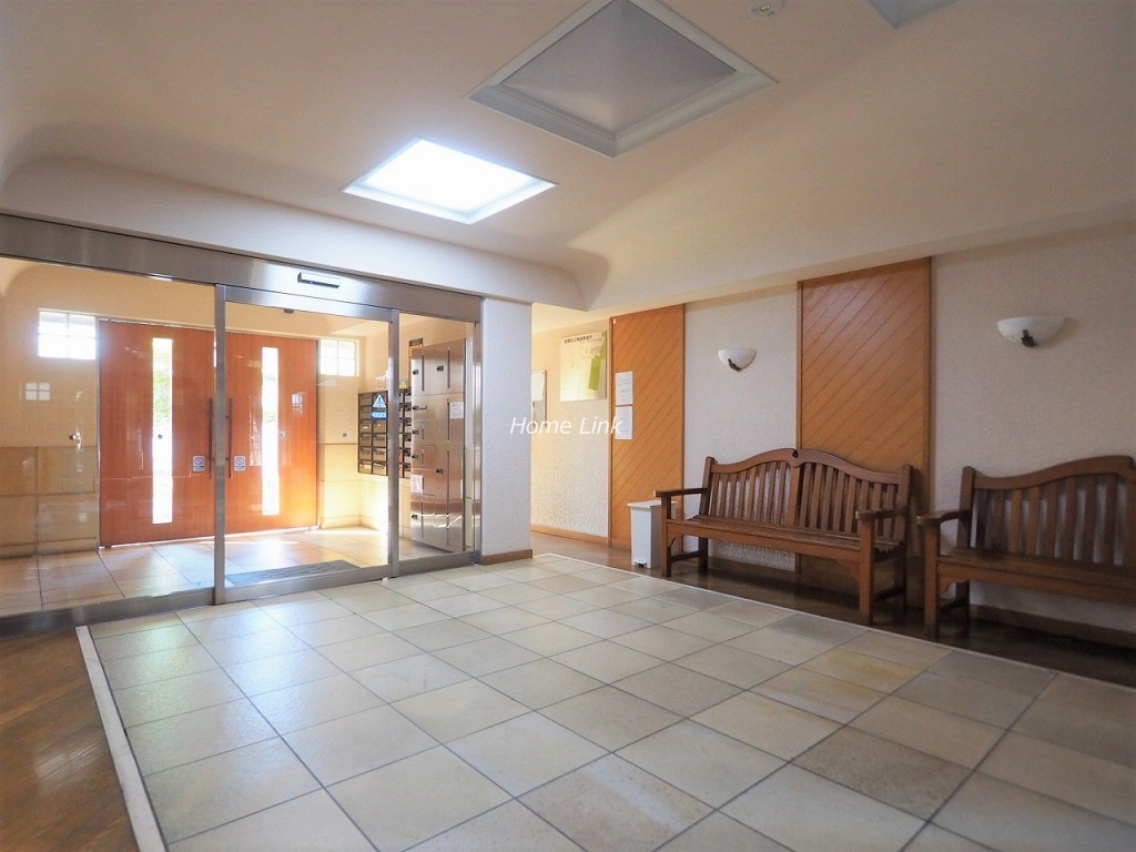 マートルコート板橋泉 エントランスロビー