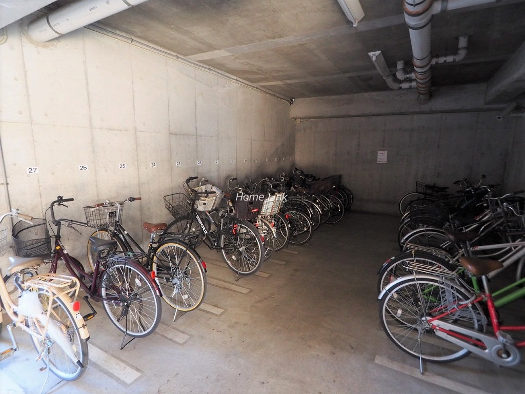 マートルコート板橋泉 駐輪場