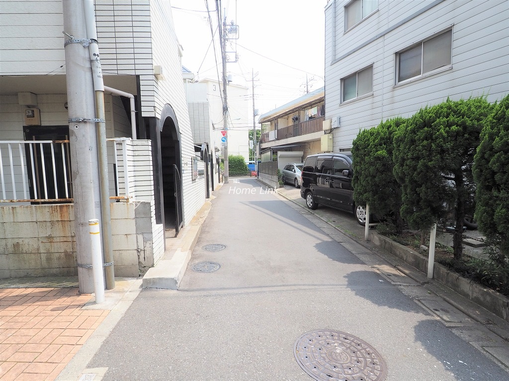 マートルコート板橋泉 前面道路