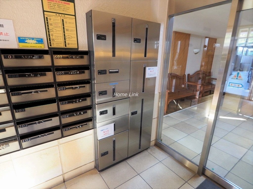 マートルコート板橋泉 宅配ボックス