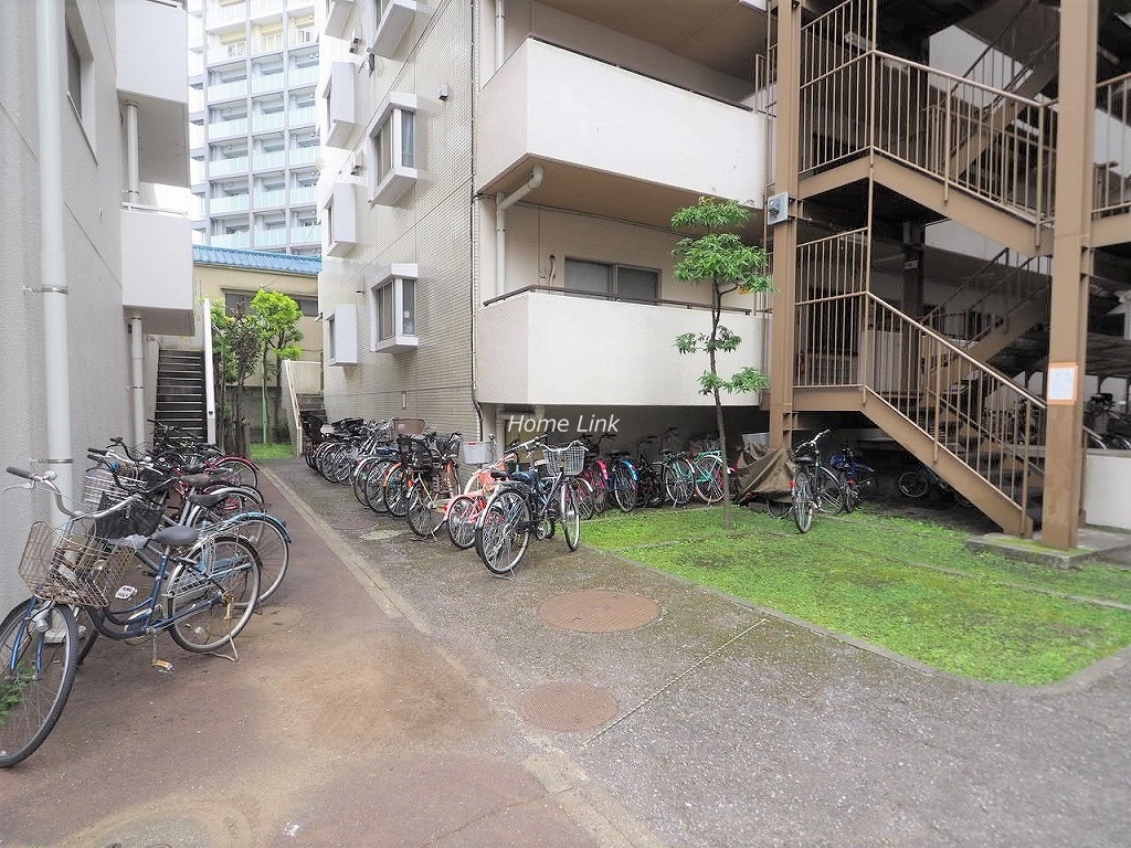 板橋区役所前リリエンハイム 駐輪場