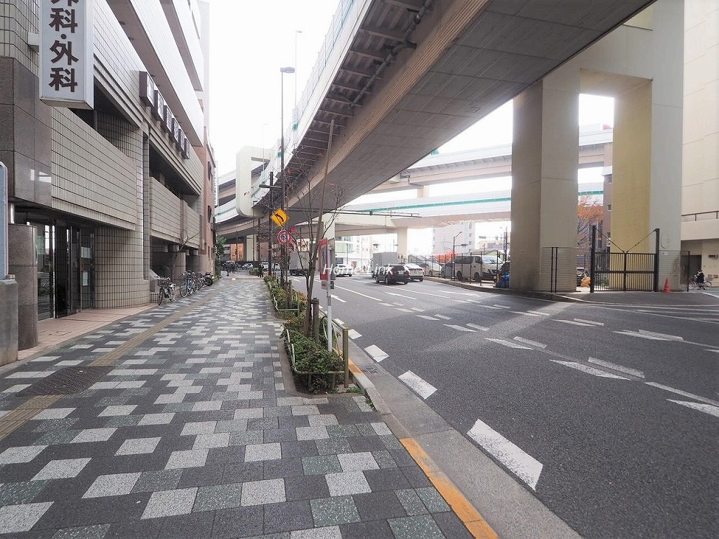 板橋区役所前リリエンハイム 前面道路歩道