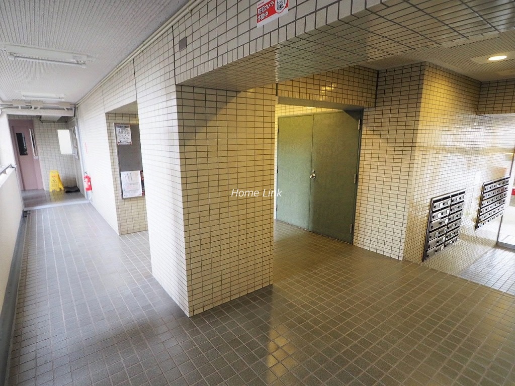 板橋区役所前リリエンハイム エントランスホール