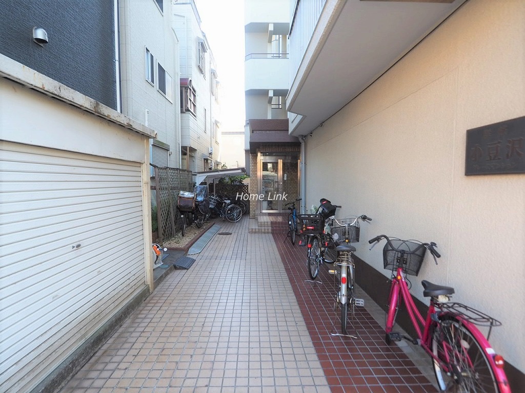 群峰小豆沢グレースマンション エントランス前アプローチ