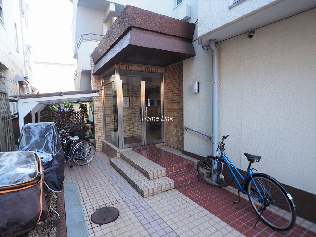 群峰小豆沢グレースマンション エントランス