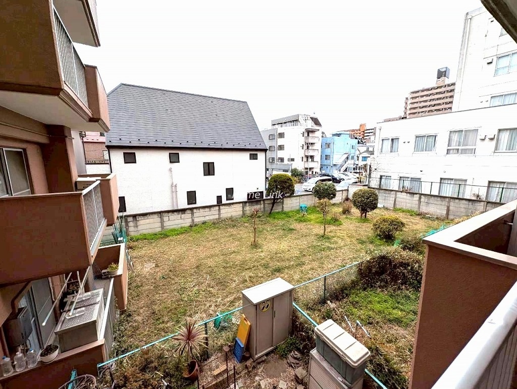 キャニオンマンションあずさわ2階　遮る建物はなく陽当り良好