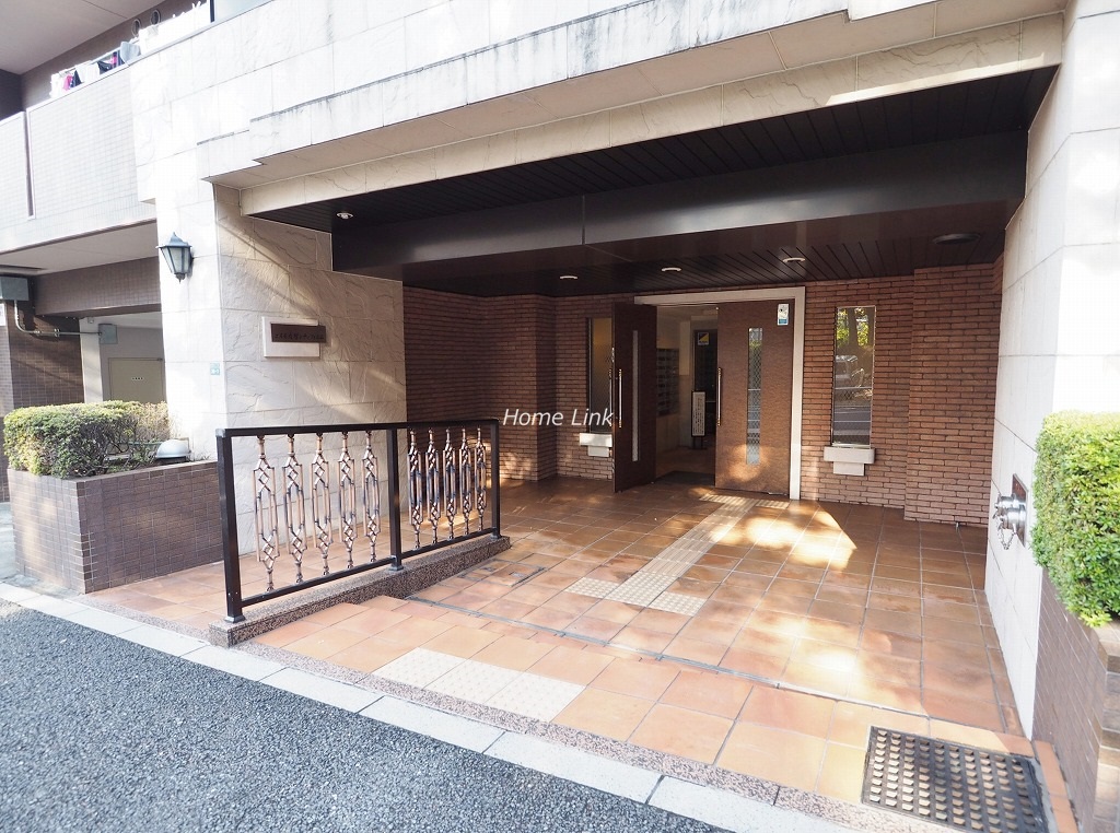 コスモ成増シティフォルム エントランス前