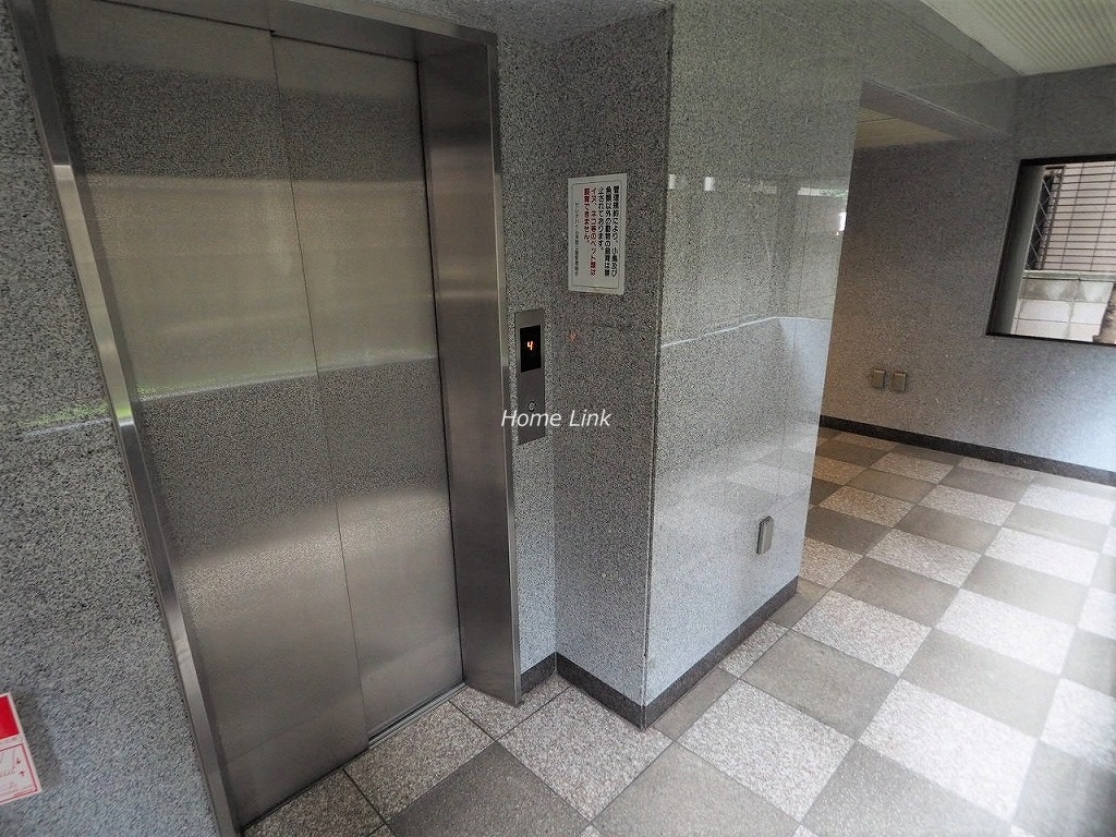 セレナハイム浮間公園 エレベーターホール