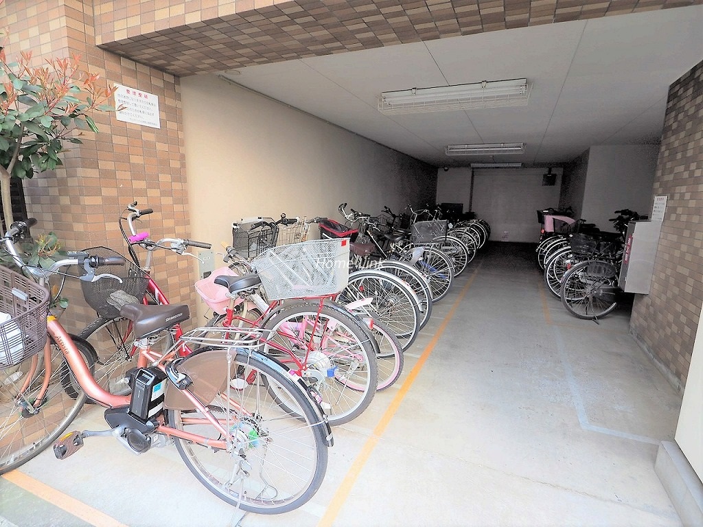 セレナハイム浮間公園 駐輪場