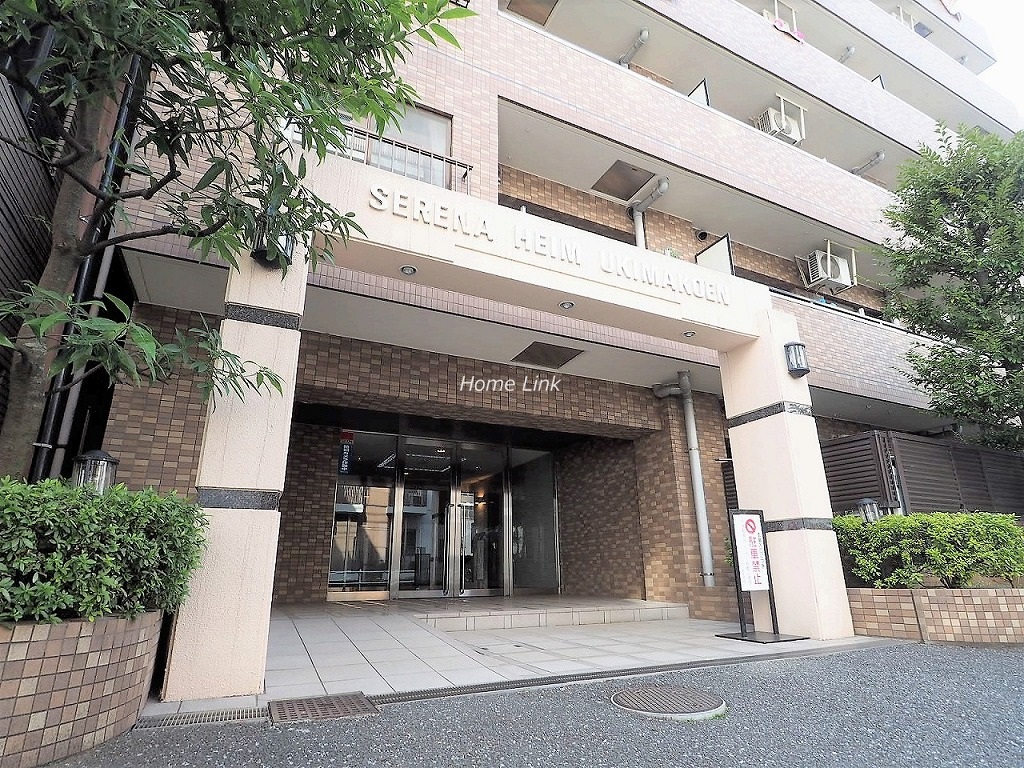 セレナハイム浮間公園 エントランス前