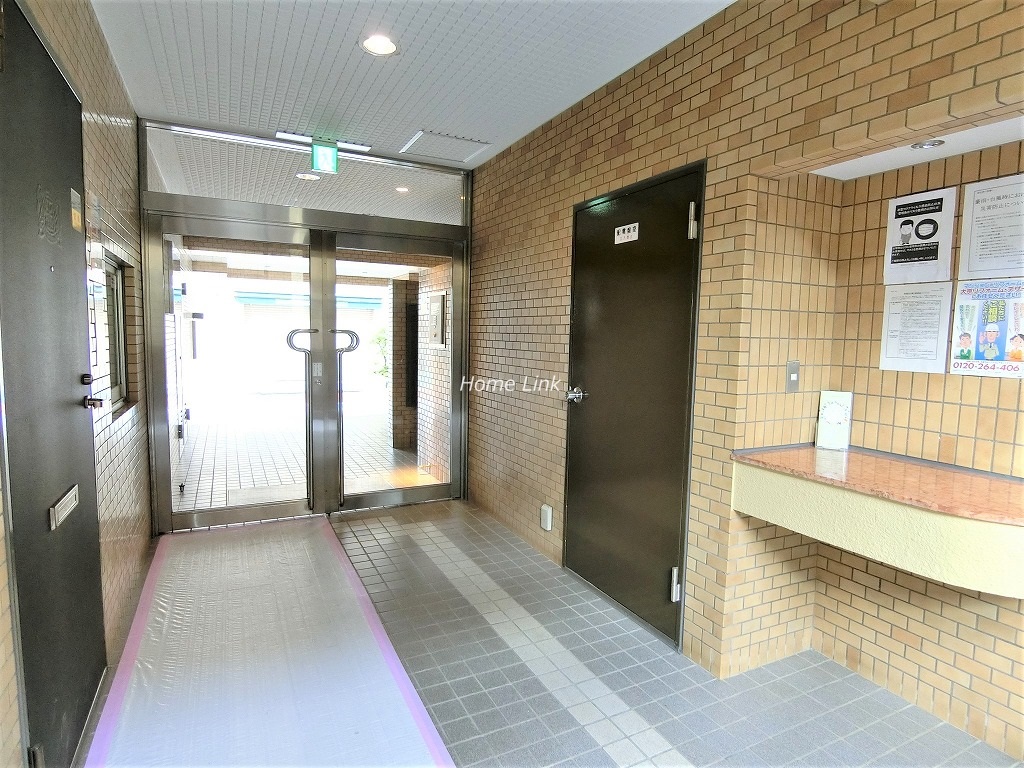 ライオンズマンション高砂　エントランス
