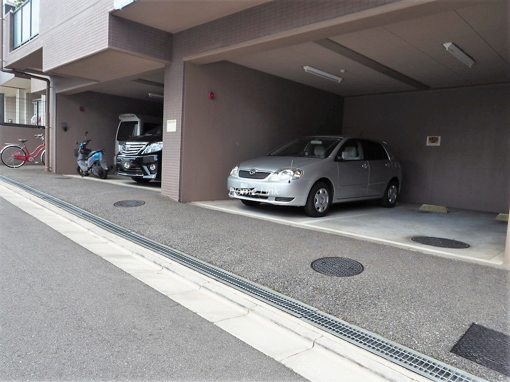 レクセルマンション要町　駐車場