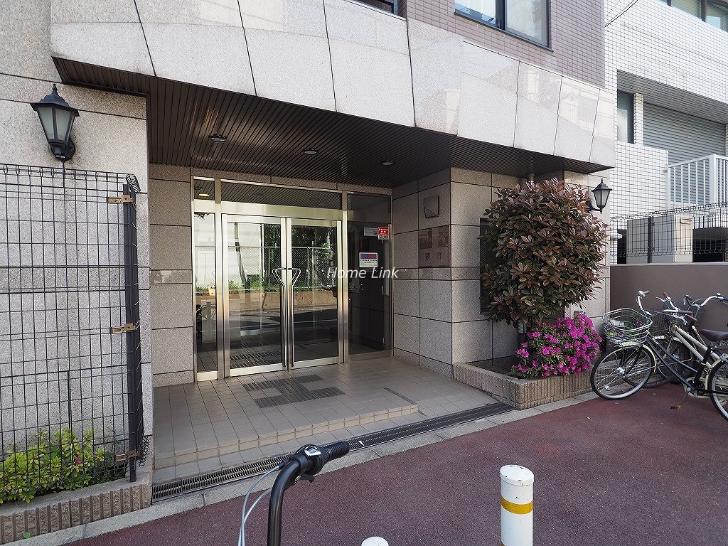 レクセルマンション要町　エントランス前