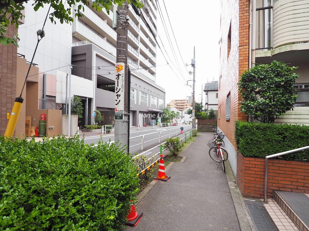 大山セントラルハイツ 前面道路歩道