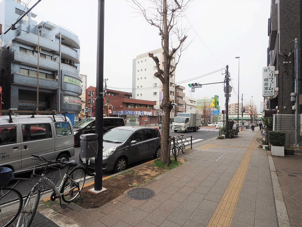 ハイシティときわ台 前面道路歩道