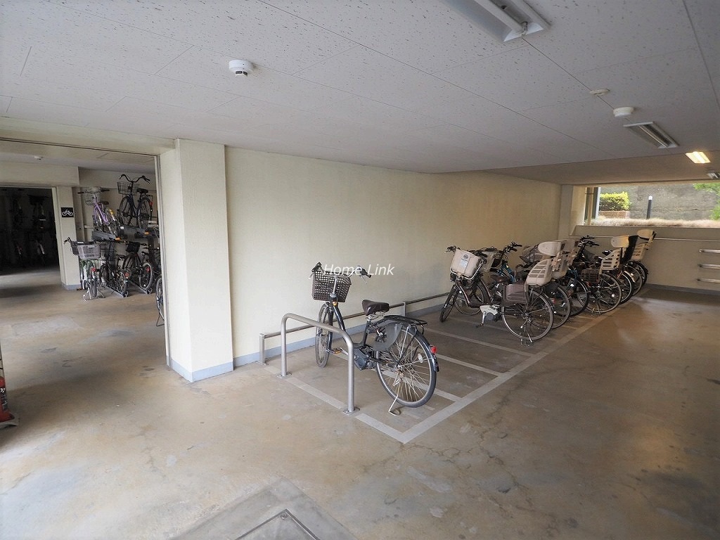 レクセルガーデン成増　駐輪場