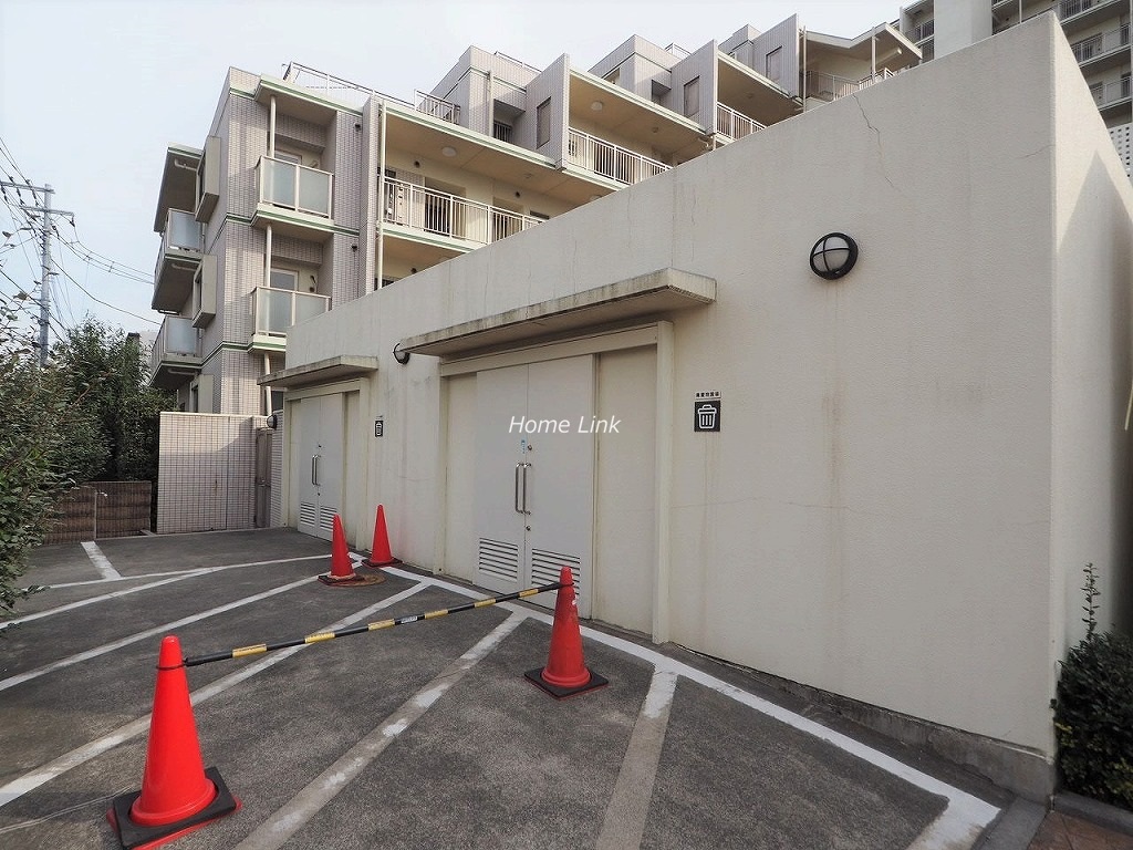 レクセルガーデン成増　ゴミ置き場