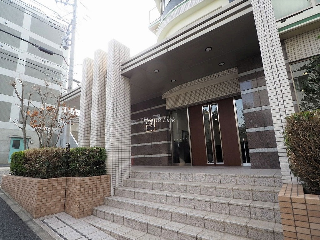 レクセルガーデン成増　エントランス前