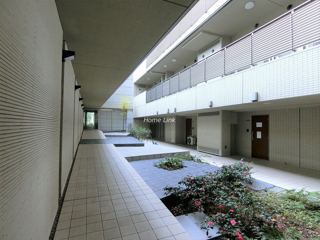 コスモ東京ガーデンパークス 中庭