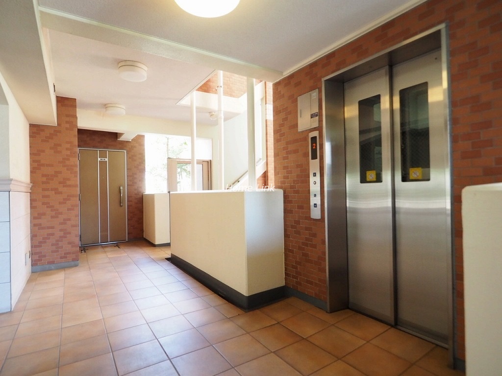 シーズガーデン成増 エレベーターホール