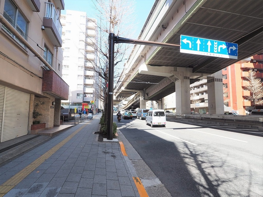 パラストネオ板橋　前面道路歩道