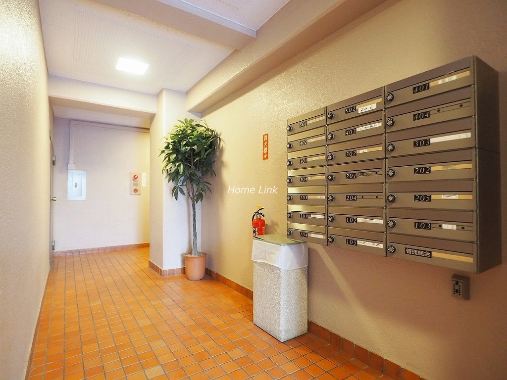 パレ・ドール富士見町 エントランスホール