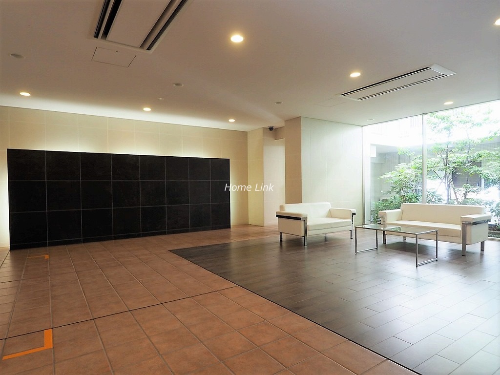 ベリスタ板橋浮間舟渡　エントランスロビー