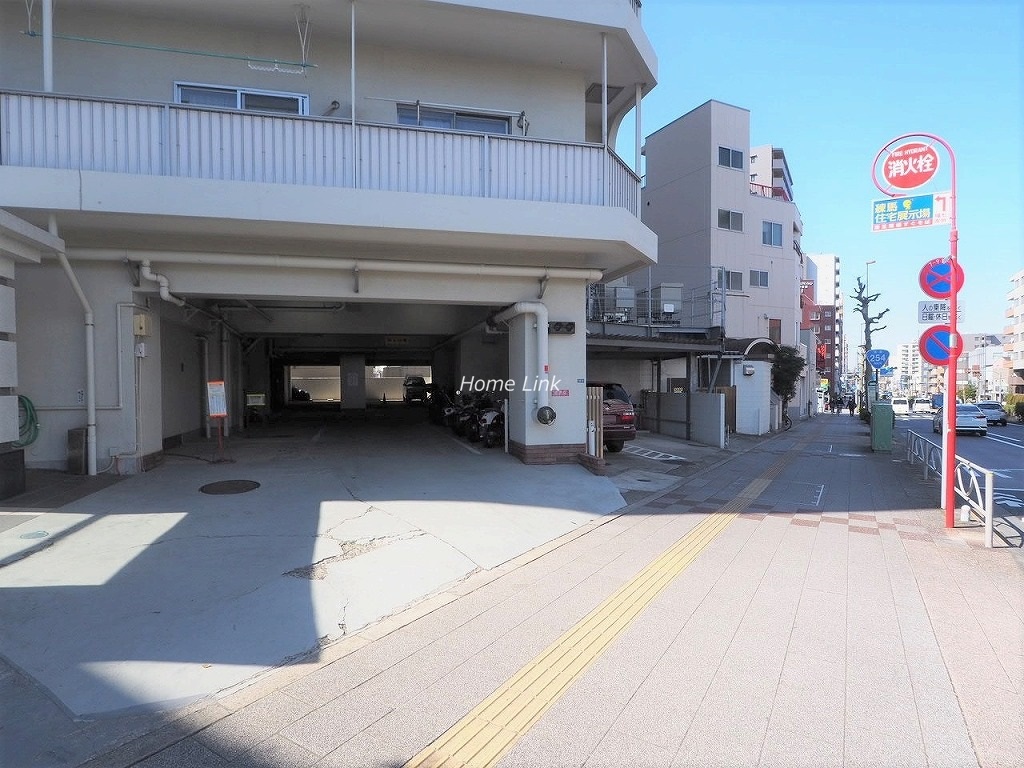 中板橋セントラルマンション 駐車場出入口