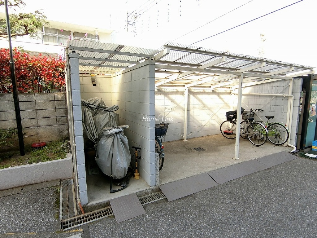 東久南高島平ハイツ バイク置き場
