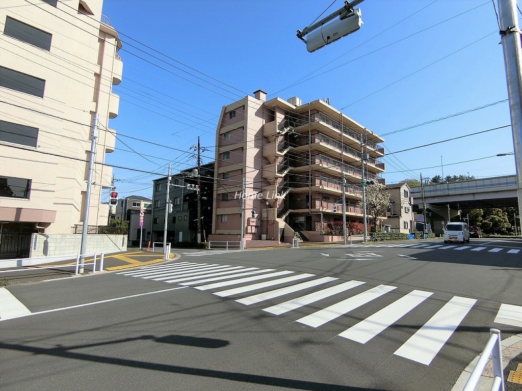 東久南高島平ハイツ 前面道路
