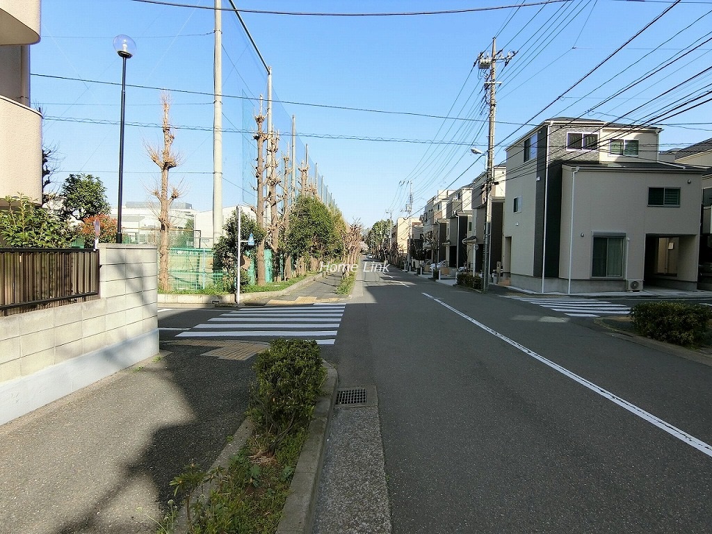 東久南高島平ハイツ 前面道路