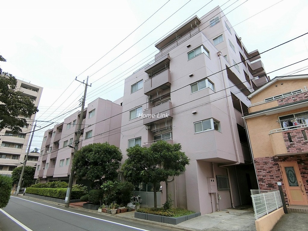 稲和高島平ハイム　外観