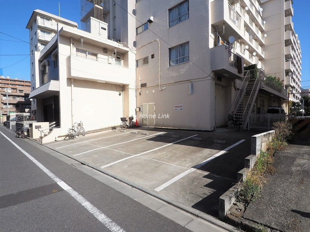 高島平マンション　駐車場