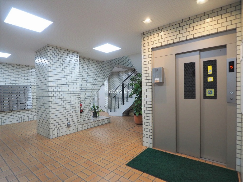 戸田公園スカイマンション　エレベーターホール