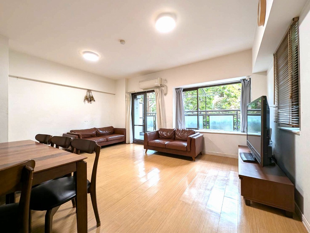 モアクレスト西台1階 リビングダイニング13.1帖