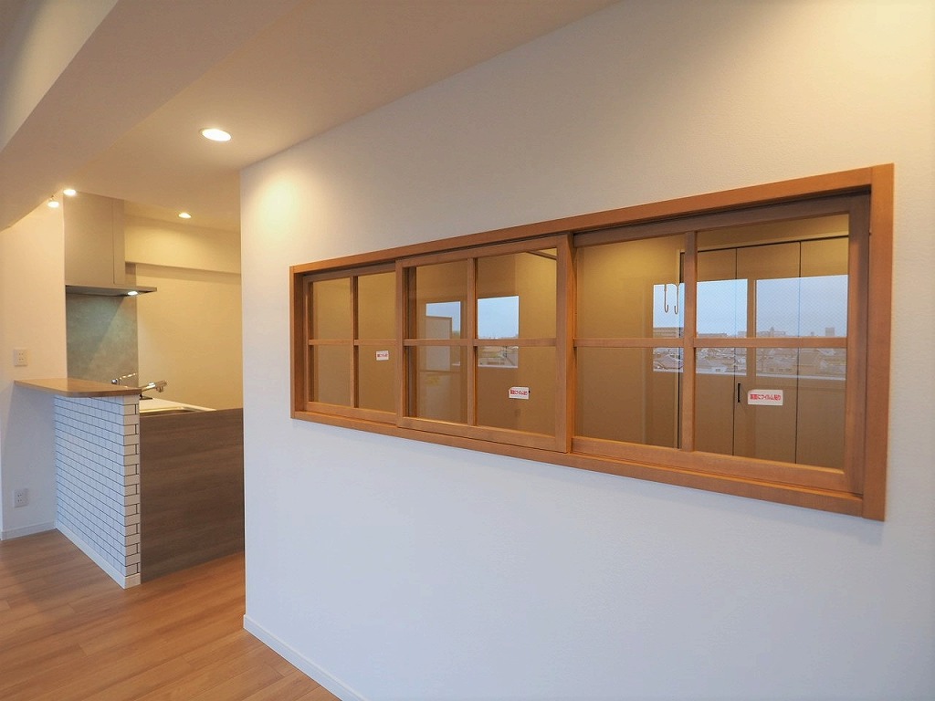 リビングを拡張して室内窓をアクセントに | 板橋マンション.com