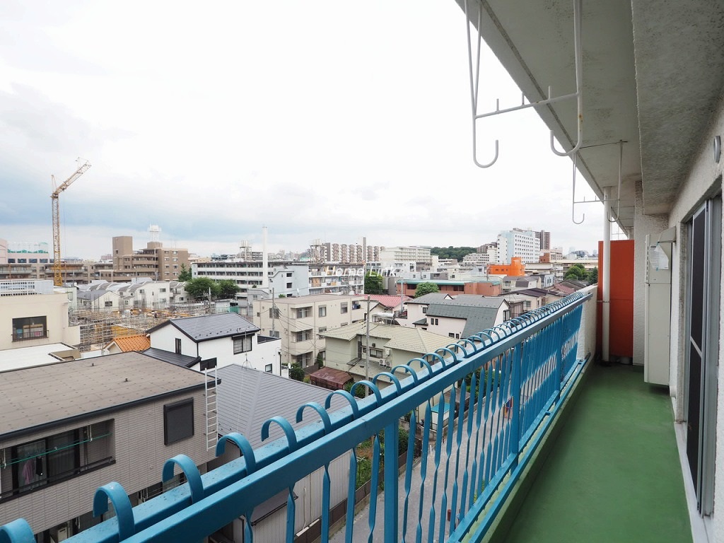 サンライフマンション5階 広く空間が空いて眺望良好