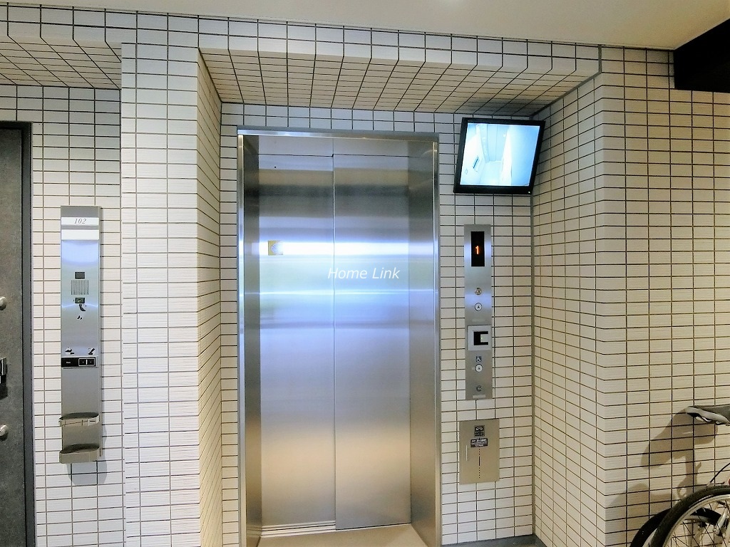 プレシス常盤台　エレベーターホール