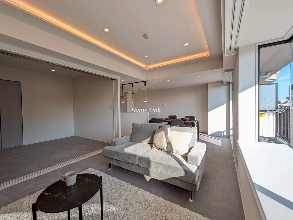 パークハイム小竹向原5階　洋室とリビングを開放し約20帖のLDK