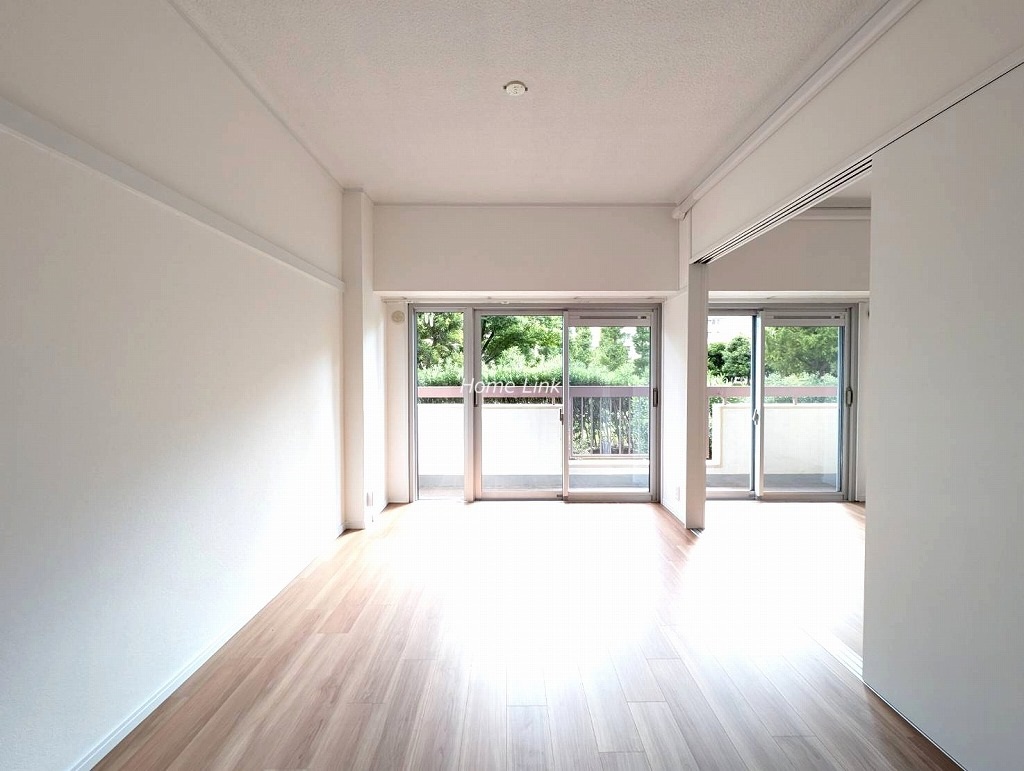 高島平第1住宅1号棟1階　南東向き陽当たり良好