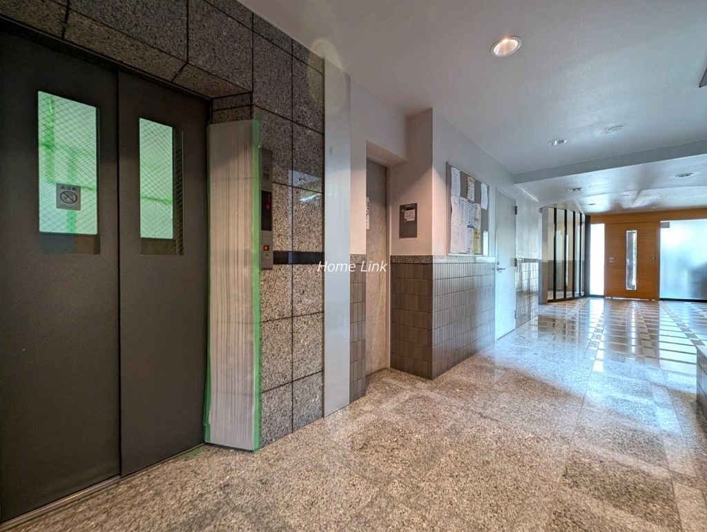 キャニオングランデ板橋参番館　エレベーターホール