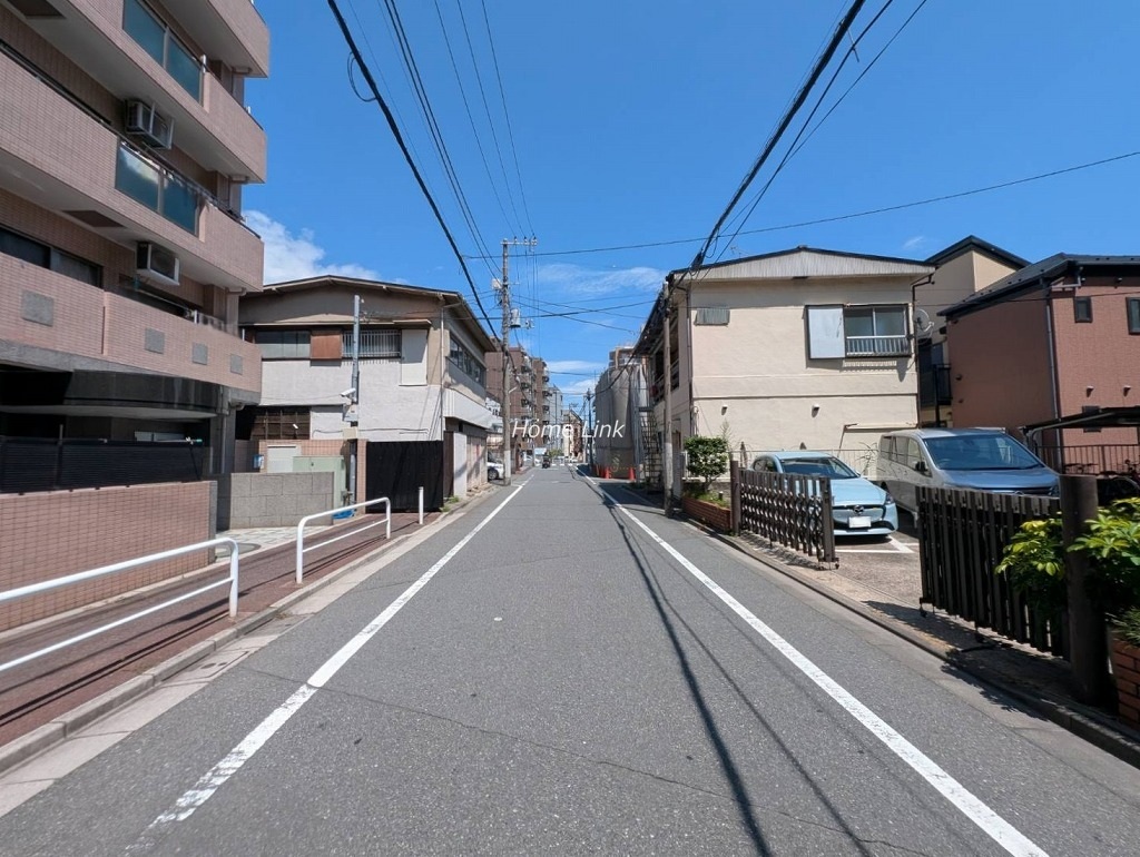 キャニオングランデ板橋参番館　前面道路