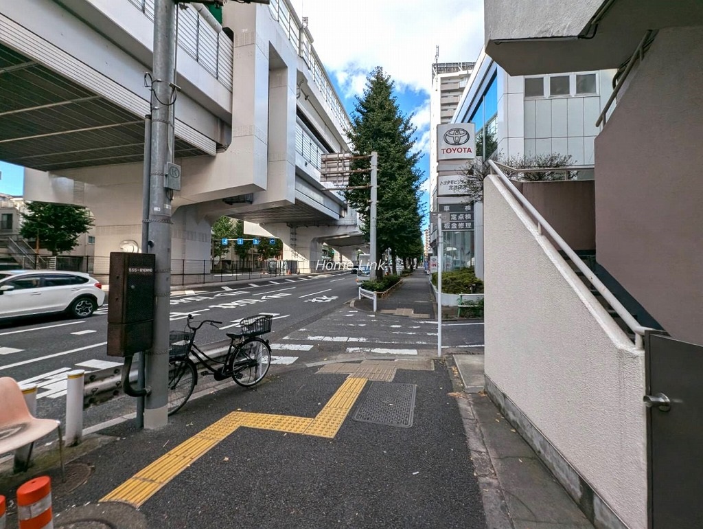 大山ダイヤモンドマンション　西側 前面道路歩道