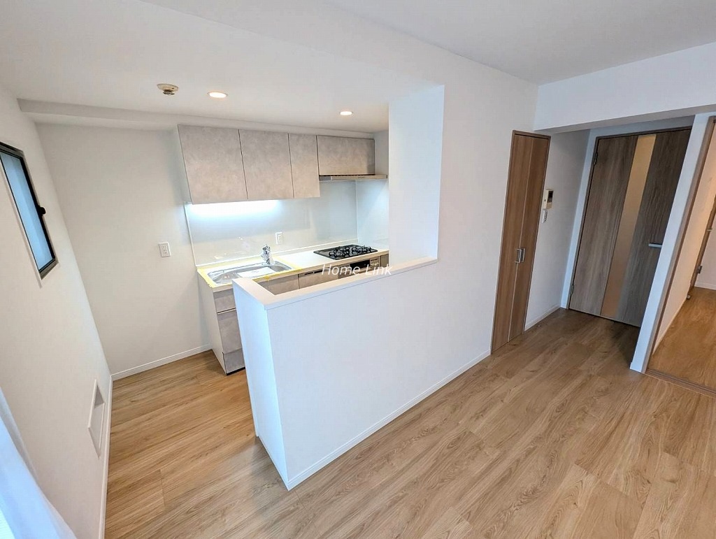 ハウス南ときわ台8階　造作キッチン収納棚設置