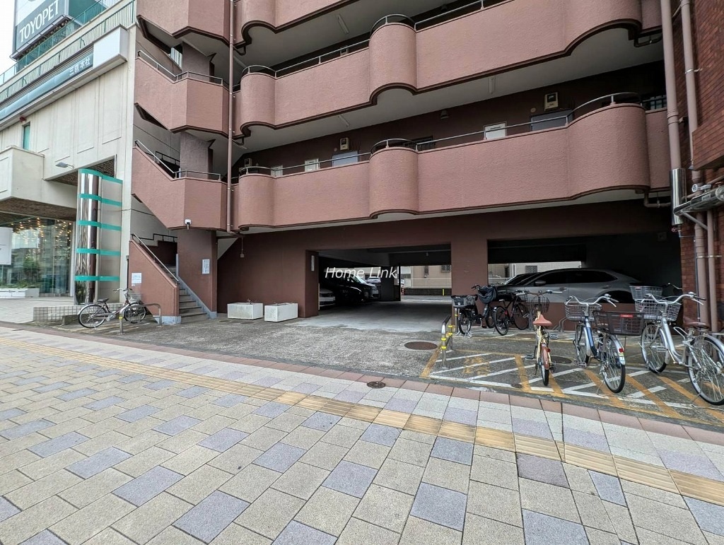 キャニオンビュー光が丘 駐車場出入口