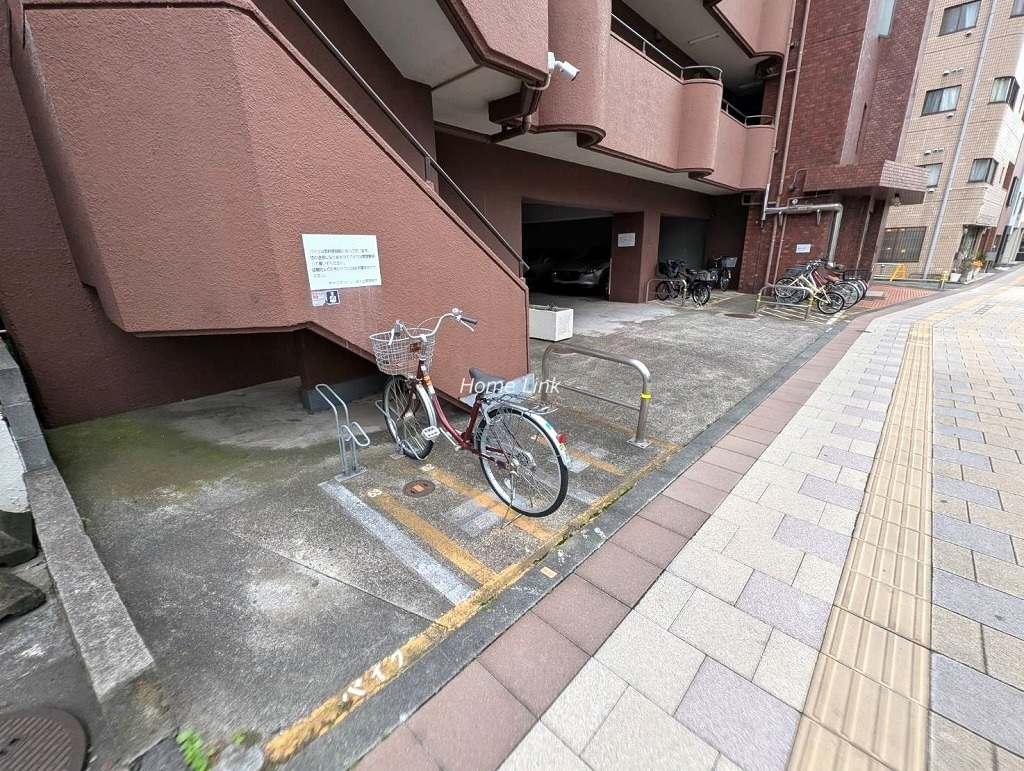 キャニオンビュー光が丘 駐輪場
