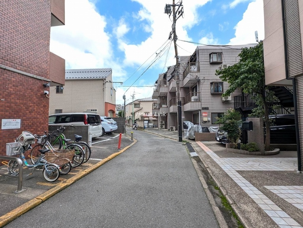 キャニオンビュー光が丘 西側 前面道路