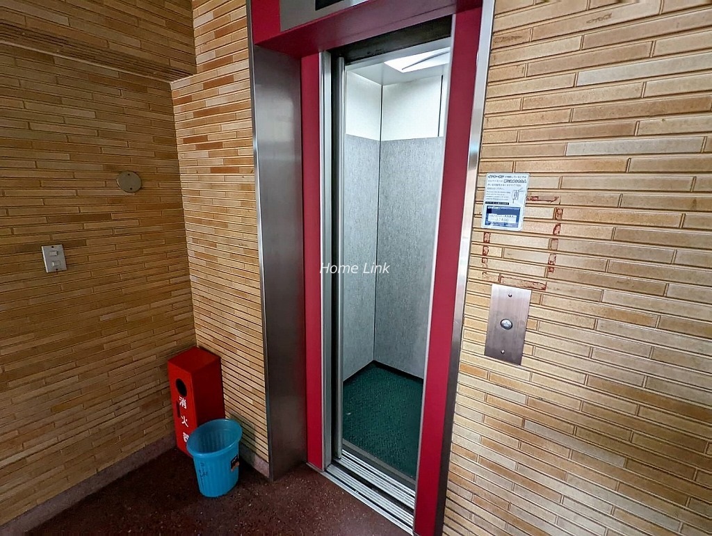 コーポセピア　エレベーターホール