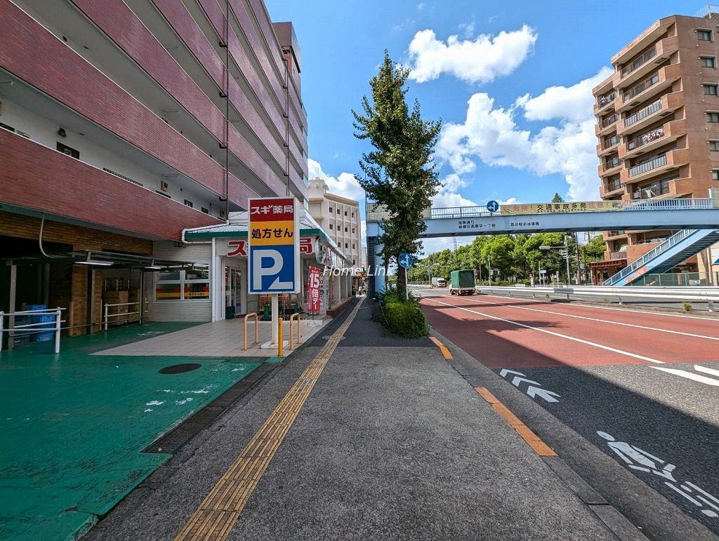 初穂マンション西台　北側 前面道路歩道